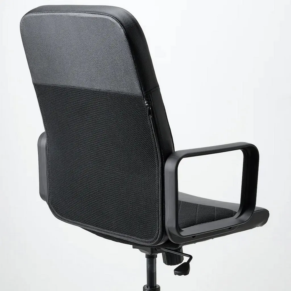 Scaun de birou IKEA Renberget rotativ, bomstad negru
