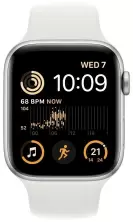 Умные часы Apple Watch SE 44мм, корпус из алюминия, спортивный ремешок серебристый