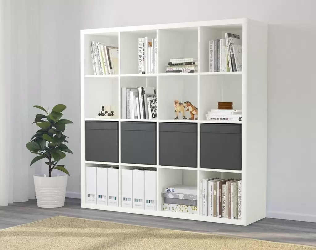 Etajeră IKEA Kallax cu 4 organizatoare 147x147cm, alb/negru