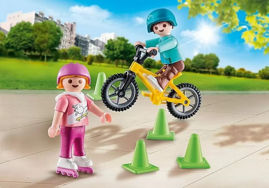 Set jucării Playmobil Children with Skates and Bike