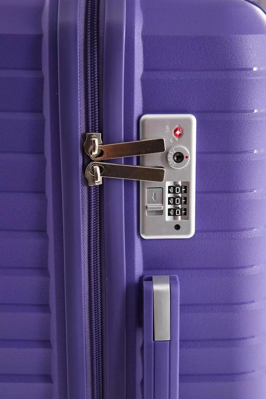 Комплект чемоданов CCS 5235 Set, фиолетовый