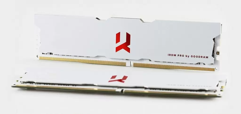 Оперативная память Goodram Crimson White 16ГБ (2x8ГБ) DDR4-3600MHz, CL18, 1.35V