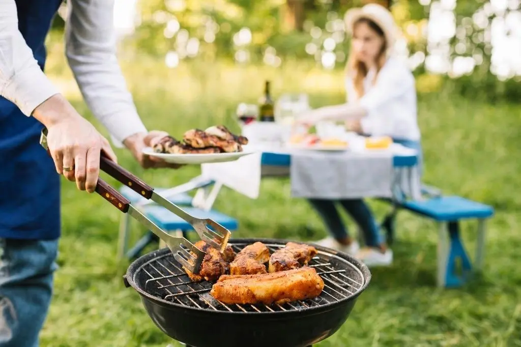 Masă pliantă pentru camping GardenLine OXE2712, albastru