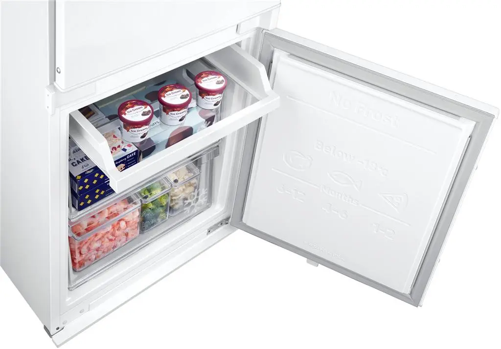 Frigider incorporabil Samsung BRB70F26CES0EO