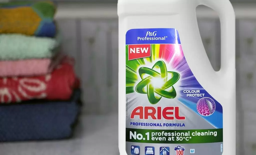 Detergent lichid Ariel Professional Colour Protect 5L
