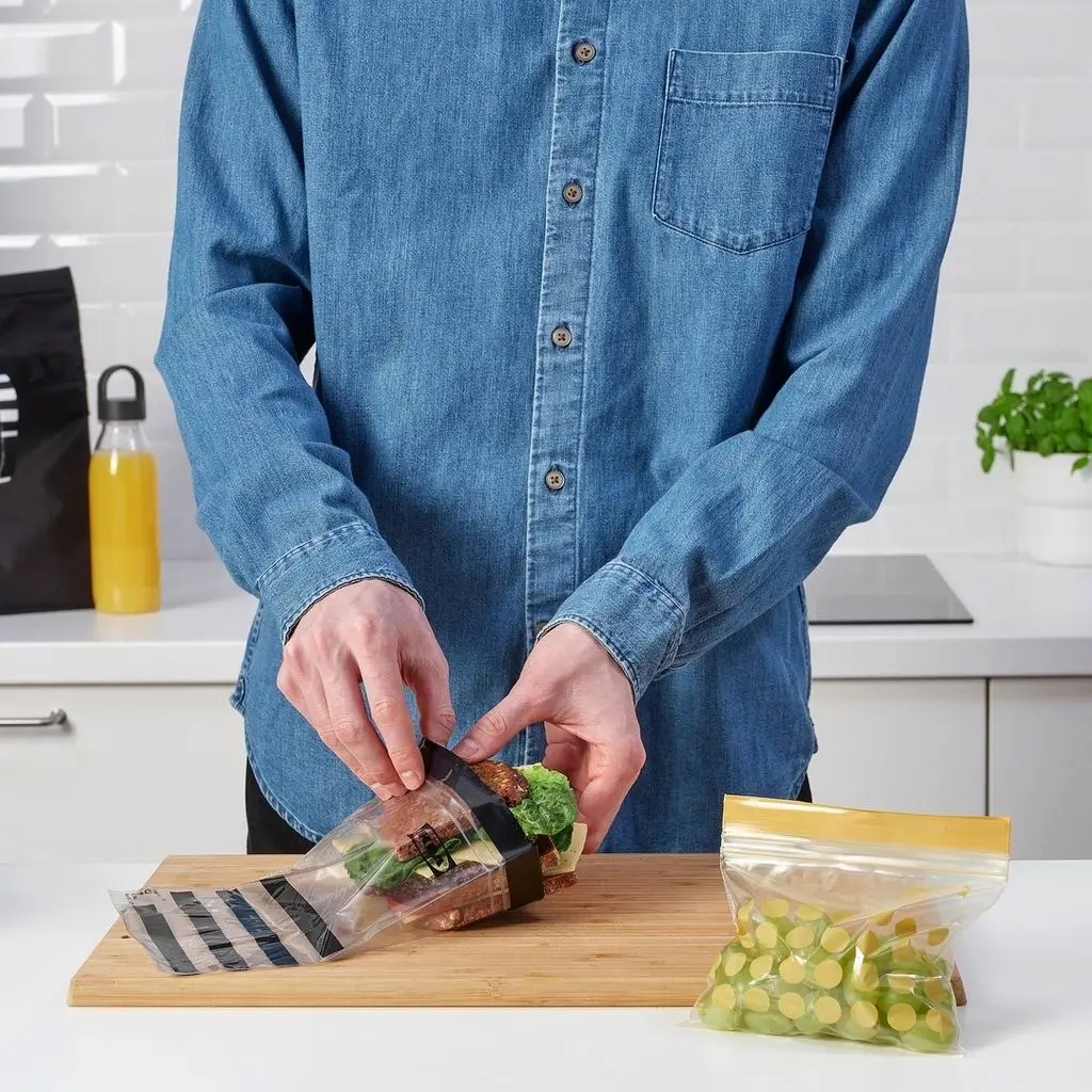 Комплект пакетов Zip-Lock IKEA Istad cu model 1/0.4л, черный/желтый