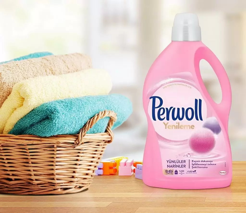 Detergent lichid Perwoll Yenileme Delicate and Wool 3L