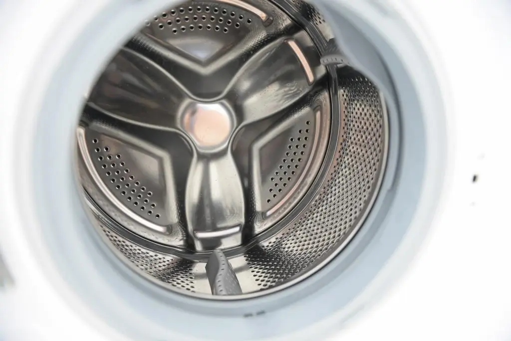 Maşină de spălat rufe Heinner HWM-V7010D++, alb