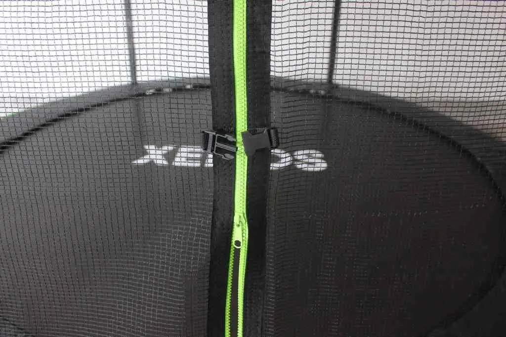 Батут Xenos XT-12FT 366cm, черный/зеленый