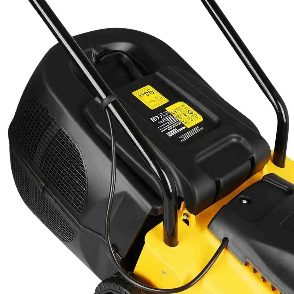 Maşină de tuns iarbă electrică RTRMAX RTM932 pe tehnoparc.md Maşină de tuns iarbă electrică RTRMAX RTM932