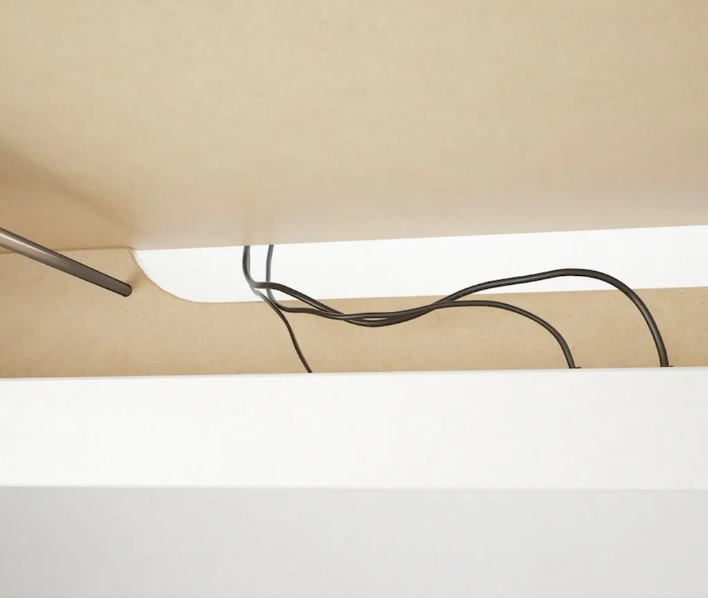Masă de birou IKEA Malm cu tablie culisantă 151x65cm, alb