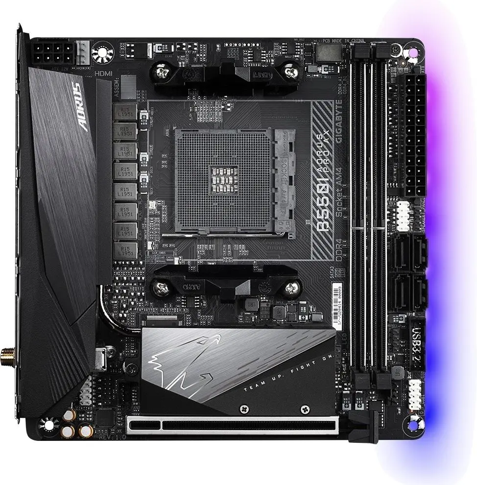 Placă de bază Gigabyte B550I Aorus PRO AX 1.0