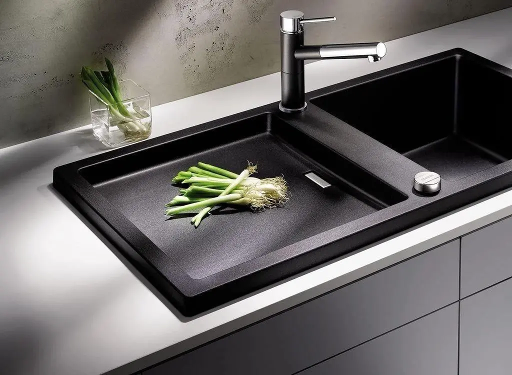 Смеситель для кухни Blanco Alta-S Compact - 526161, черный/хром на tehnoparc.md Смеситель для кухни Blanco Alta-S Compact - 526161, черный/хром