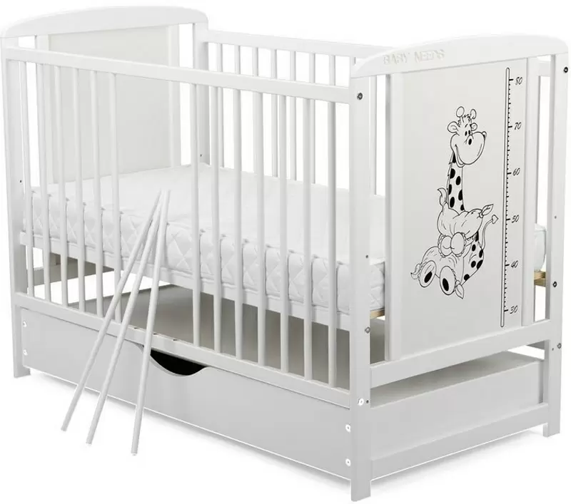 Pătuţ BabyNeeds Timmi Girafa + saltea 12cm + sertar, alb