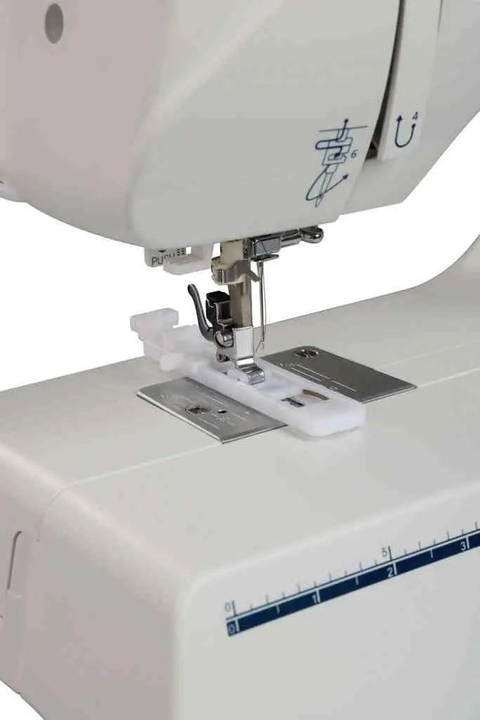 Mașină de cusut Jaguar FS-4400, alb
