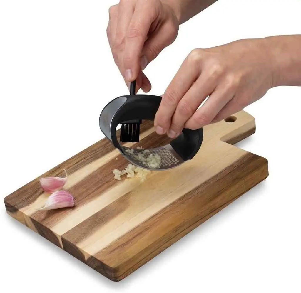 Presă pentru usturoi Tadar Garlic Press, negru