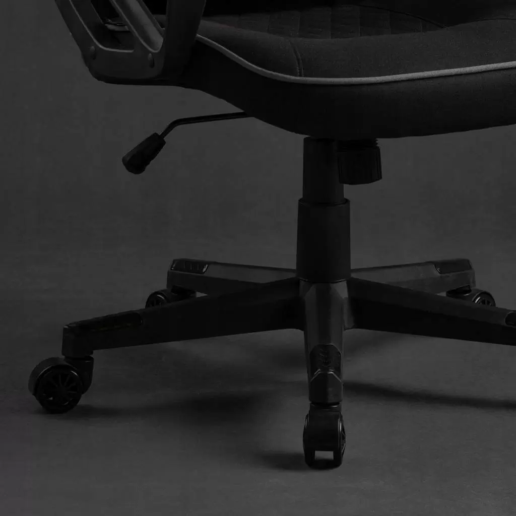 Геймерское кресло SENSE7 Knight Fabric, черный/серый