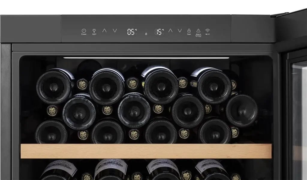 Dulap pentru vin Hisense RW3N230GELF, negru