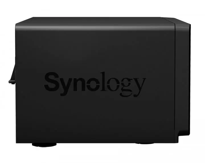 NAS-сервер Synology DS1819+