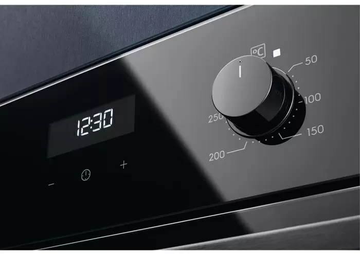 Электрический духовой шкаф Electrolux EOF5C50BZ, черный