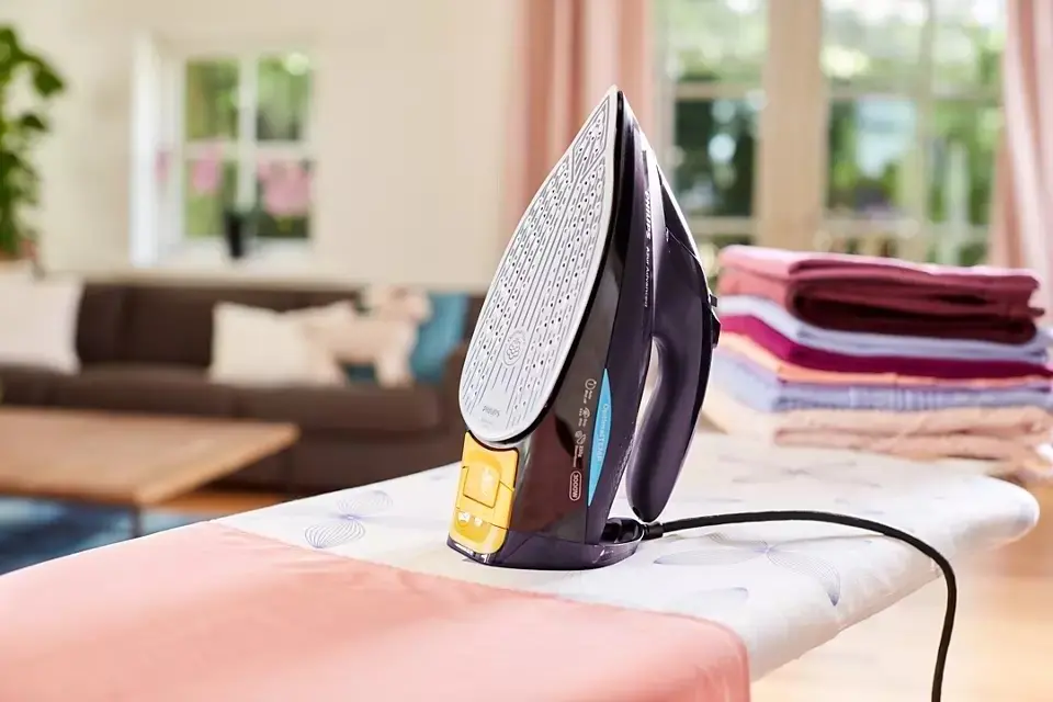 Fier de călcat Philips GC4934/30, violet