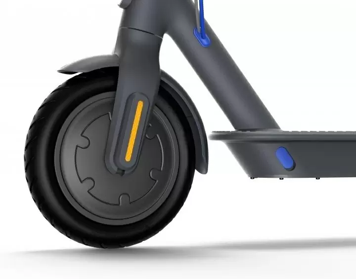 Электросамокат Xiaomi Mi Electric Scooter 3, черный