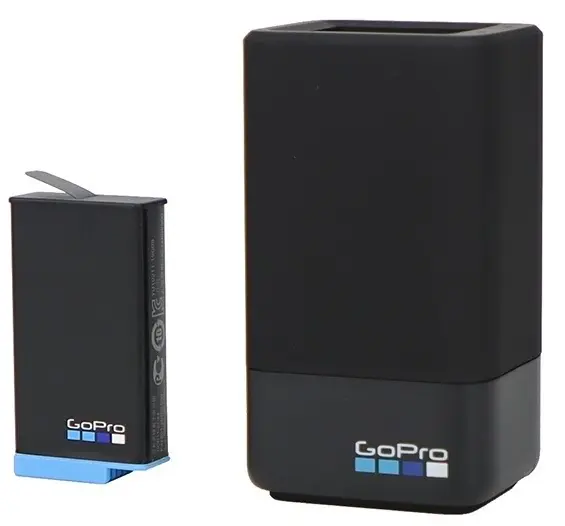 Зарядное устройство GoPro MAX Dual Battery Charger + Battery, черный