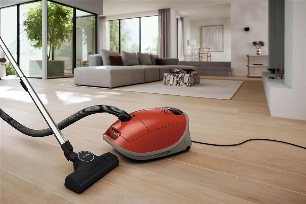 Пылесос для сухой уборки Miele Guard M1 Terra Red, красный на tehnoparc.md Пылесос для сухой уборки Miele Guard M1 Terra Red, красный