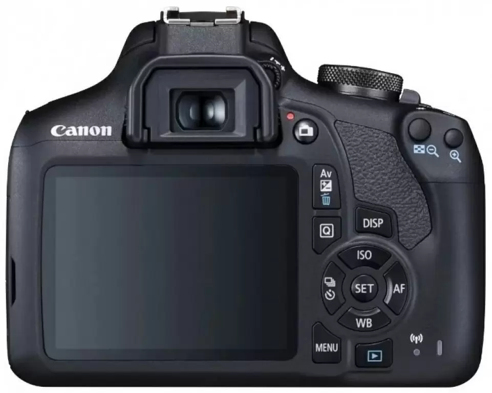 Зеркальный фотоаппарат Canon EOS 2000D + EF-S 18-55mm f/3.5-5.6 DC III Kit, черный
