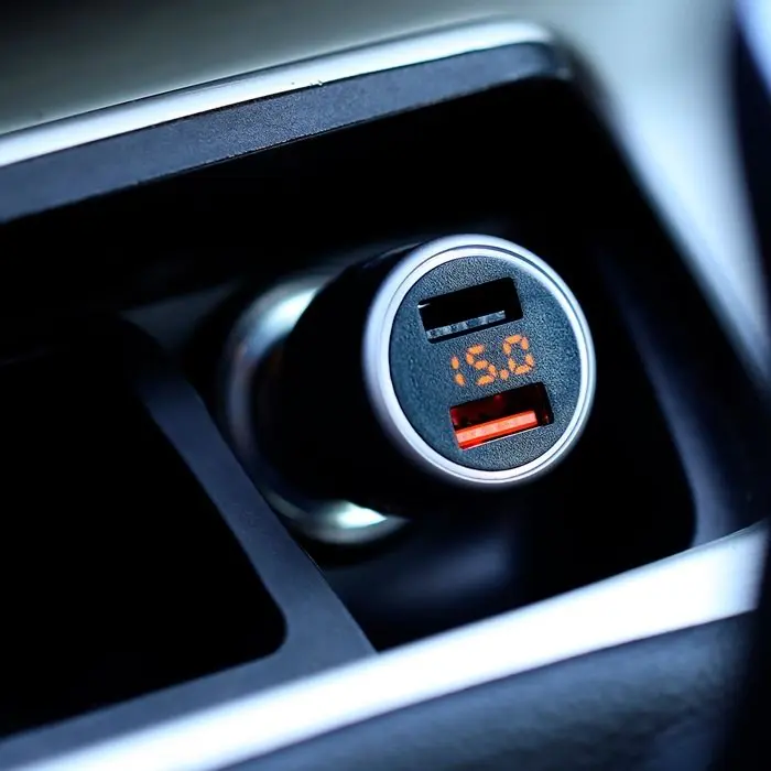Încărcător auto Tellur CCY3, argintiu pe tehnoparc.md Încărcător auto Tellur CCY3, argintiu