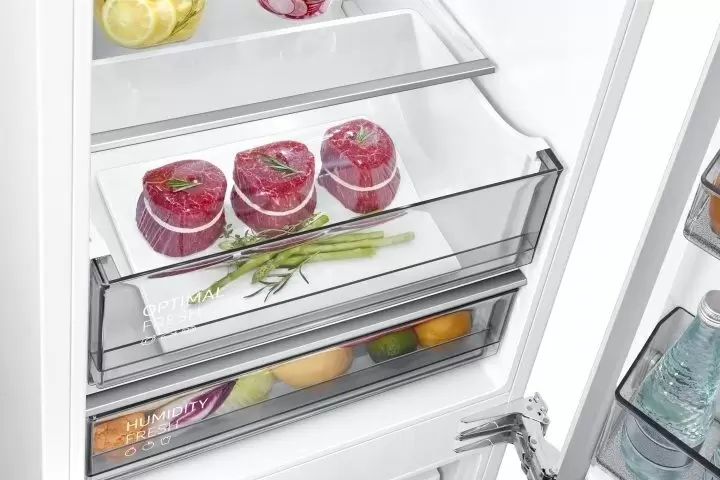 Встраиваемый холодильник Samsung BRB267154WW/UA, белый