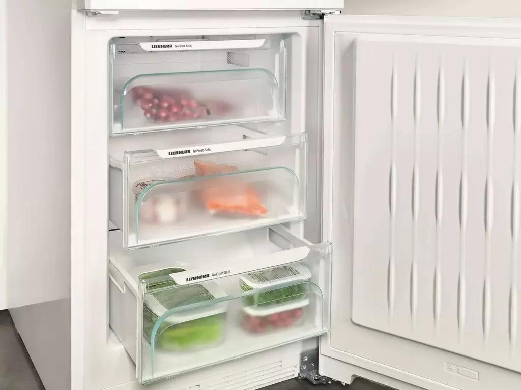 Холодильник Liebherr CN 5735, белый