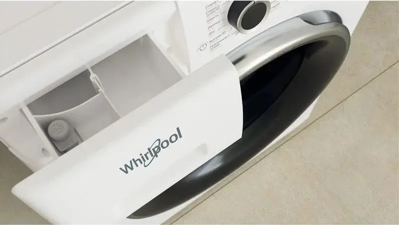 Maşină de spălat rufe Whirlpool FWDD 1171582 WBCV, alb