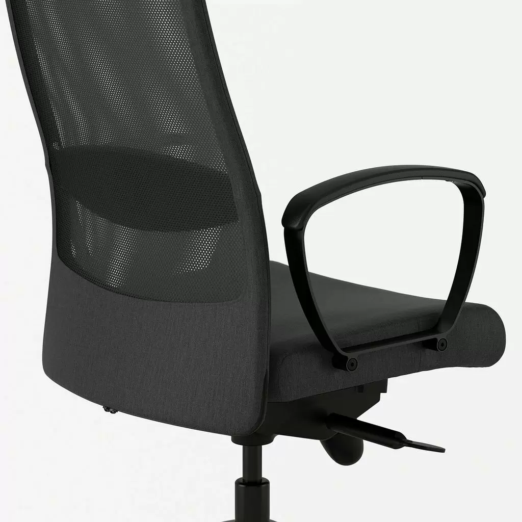 Офисное кресло IKEA Markus, виссле темно-серый