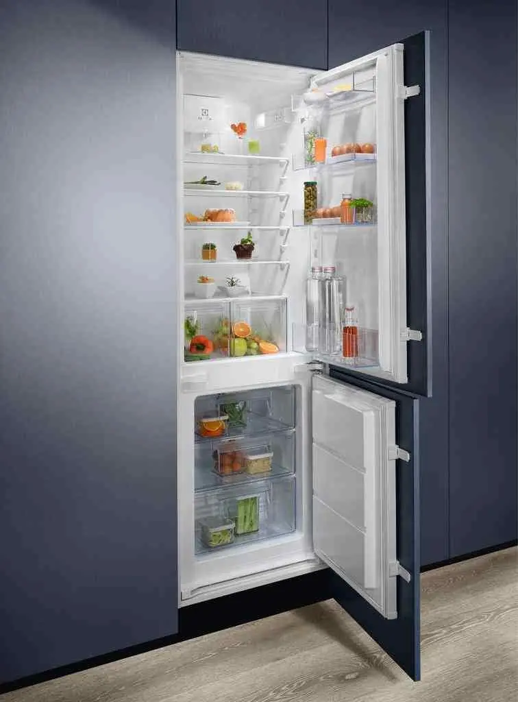 Встраиваемый холодильник Electrolux LND5FE18S
