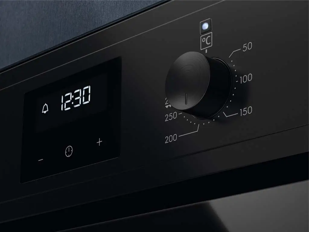 Электрический духовой шкаф Electrolux EOF3C50H, черный на tehnoparc.md Электрический духовой шкаф Electrolux EOF3C50H, черный