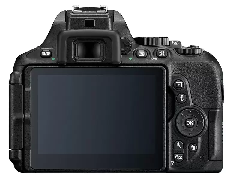 Зеркальный фотоаппарат Nikon D5600 + 18-55mm AF-P VR Kit, черный