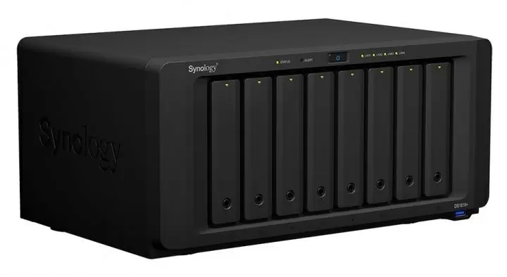 NAS-сервер Synology DS1819+
