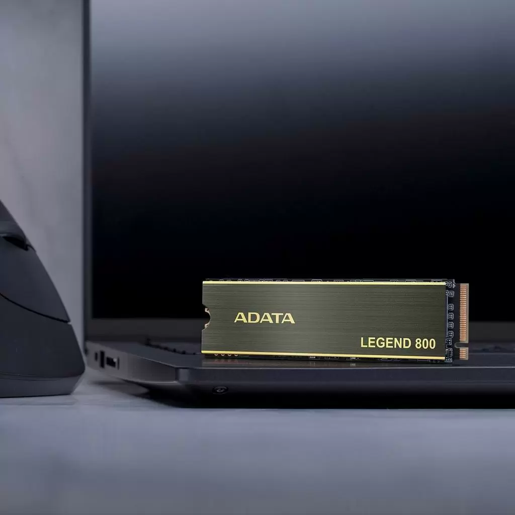 Disc rigid SSD Adata Legend 800 2TB