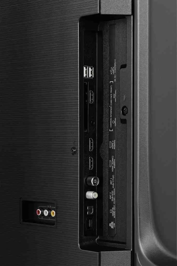 Телевизор Hisense 43E7Q, черный