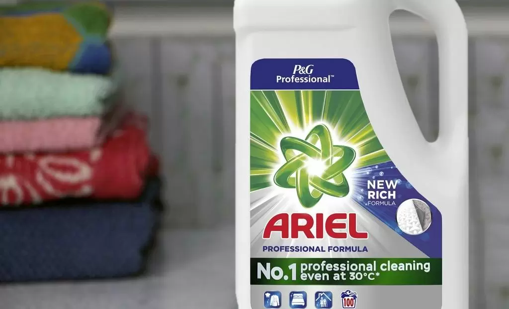 Detergent lichid Ariel Professional New Rich 5L