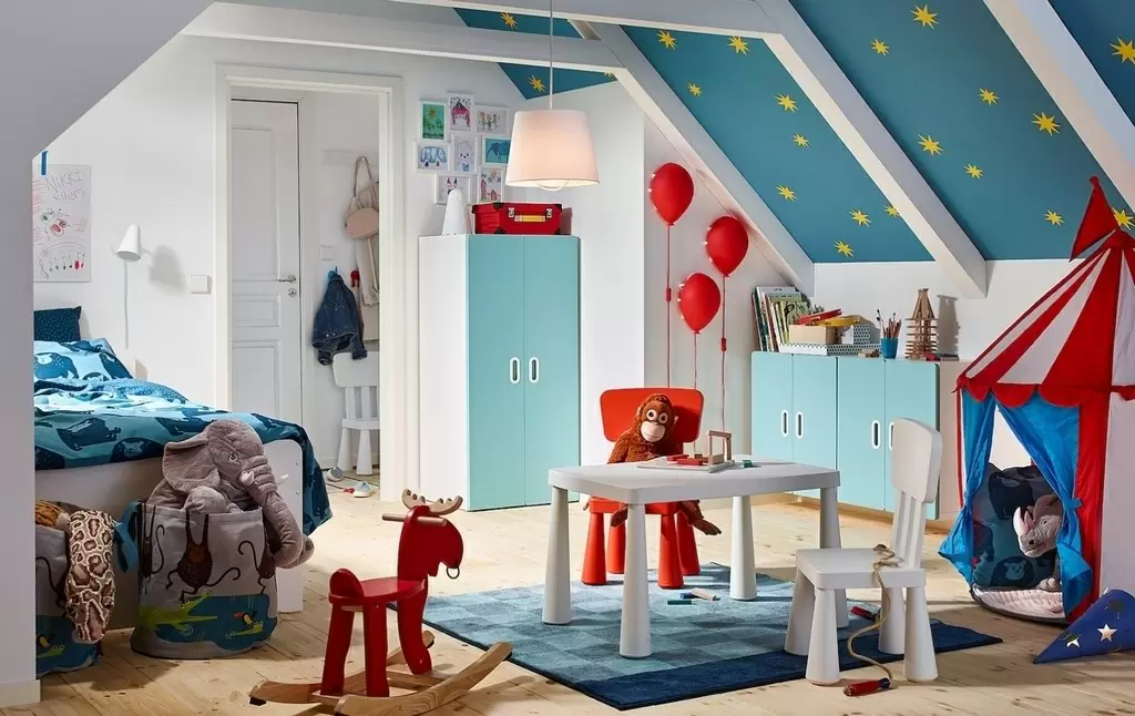 Scaun pentru copii IKEA Mammut, roșu