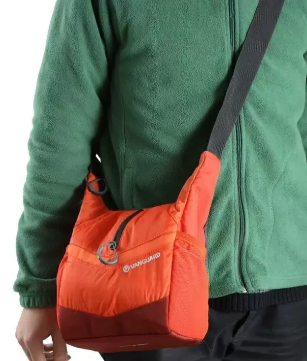 Рюкзак для фотоаппарата Vanguard RENO 18OR, оранжевый