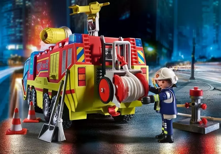 Игровой набор Playmobil Fire Engine with Truck
