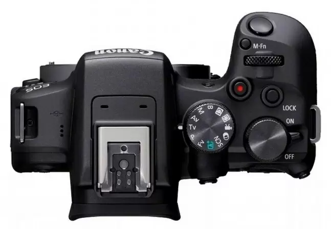 Системный фотоаппарат Canon EOS R10 Body + Adapter EF-EOS R for EF-S and EF, черный